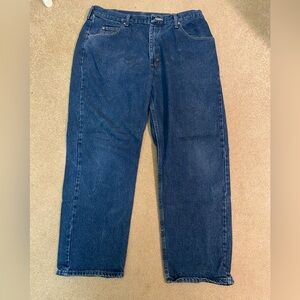 Wrangler Men's Relaxed Fit Blue Jeans